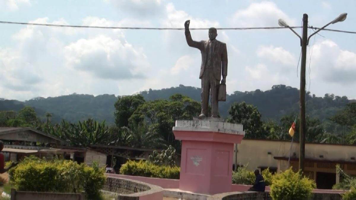Um Nyobe's monument